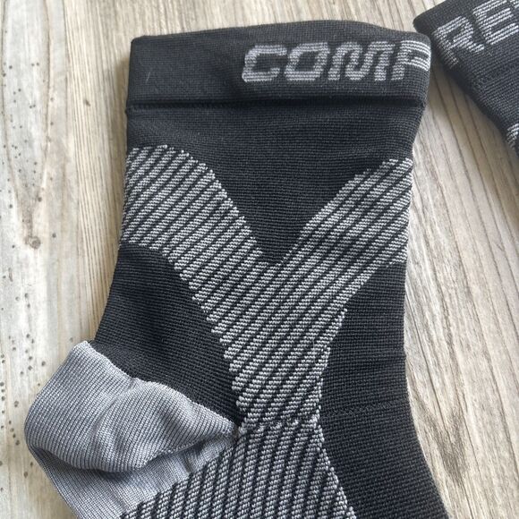 NEW Compression Socks For Injury Unisex Size Medium - Picture 2 of 5